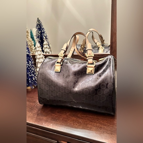 Brown Patent MK Handbag - Picture 2 of 6